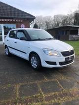 Skoda Fabia 1.2 Benzin (60 PS) | EZ 12/201... - Skoda Fabia: Ps 60