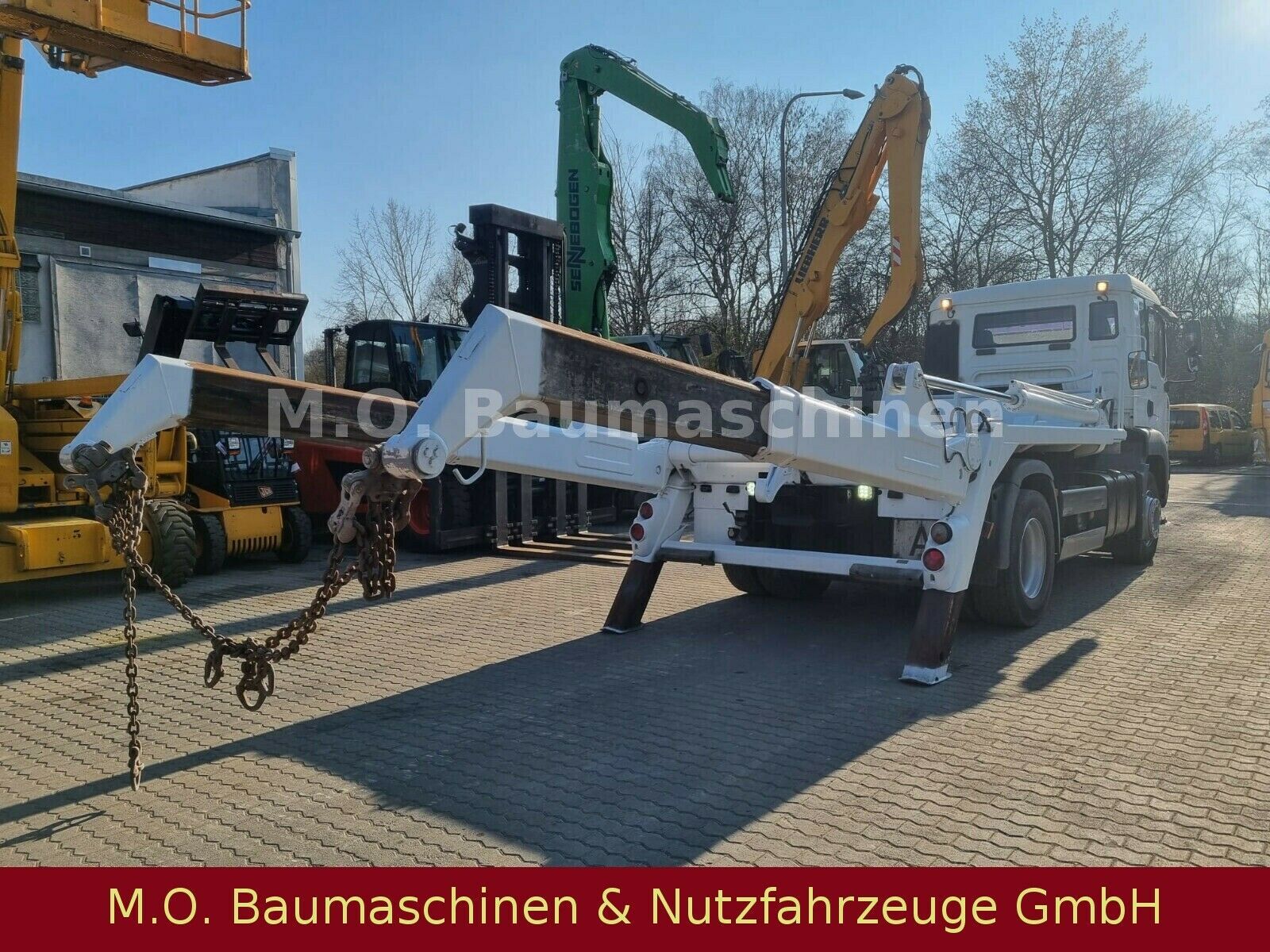 Fahrzeugabbildung MAN TGA 18.400 BL  / 4x2 / AC / Euro 4 /