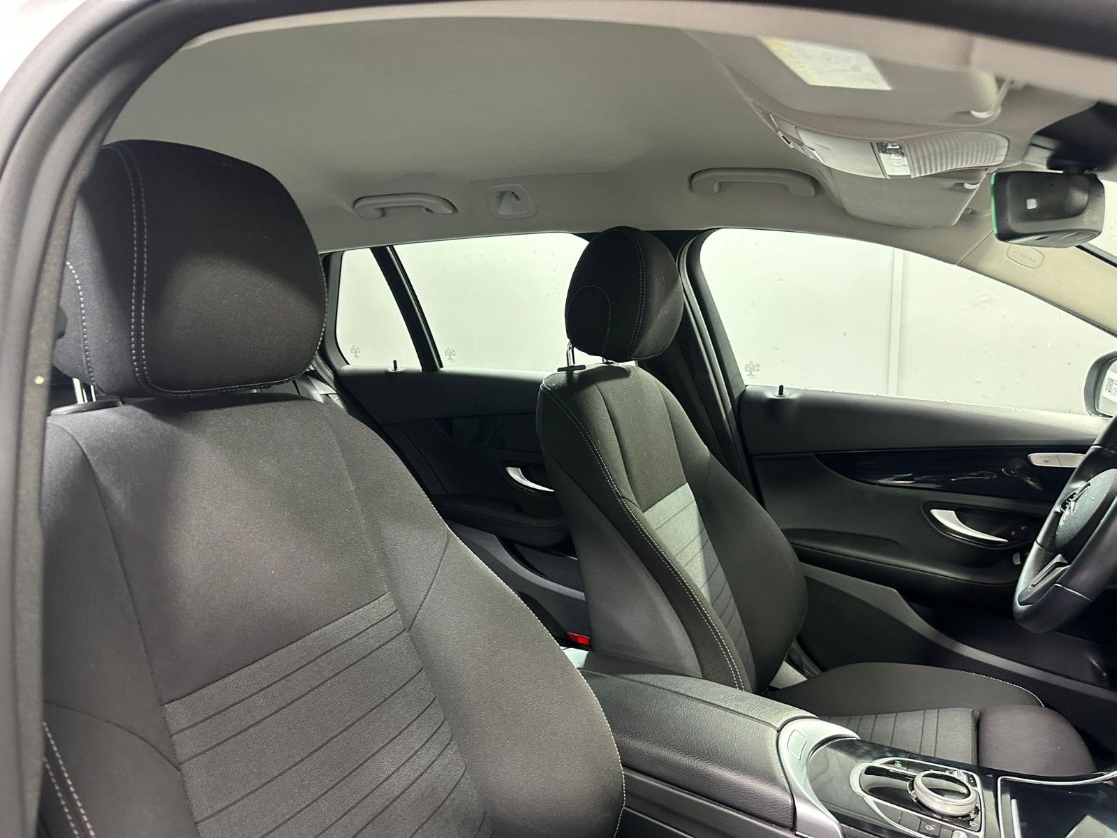 Fahrzeugabbildung Mercedes-Benz C 200 d T*DISTRO*AHK*SPUR*CARPLAY*SH*NAVI*
