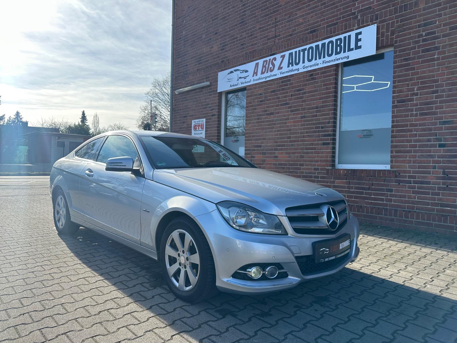 Mercedes-Benz C 180 CGI Coupe BlueEfficiency