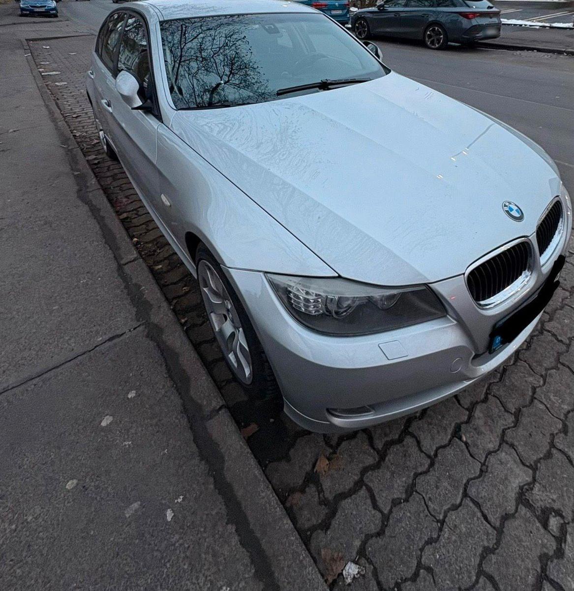 BMW 320