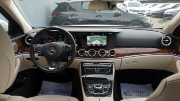 Mercedes E 200 - 5