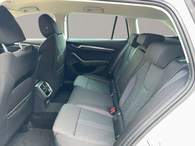 Octavia Combi Style 2.0 TDI, Headup, RearView, A