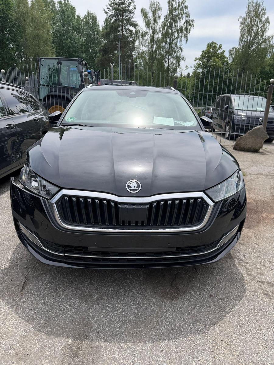 Skoda Octavia 2.0 TDI*Style*LED*Headup*Pano*Kamera*usw