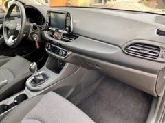 Fahrzeugabbildung Hyundai i30 1.0 T-GDI AAC SHZ KAMERA ALU ALLWETTER