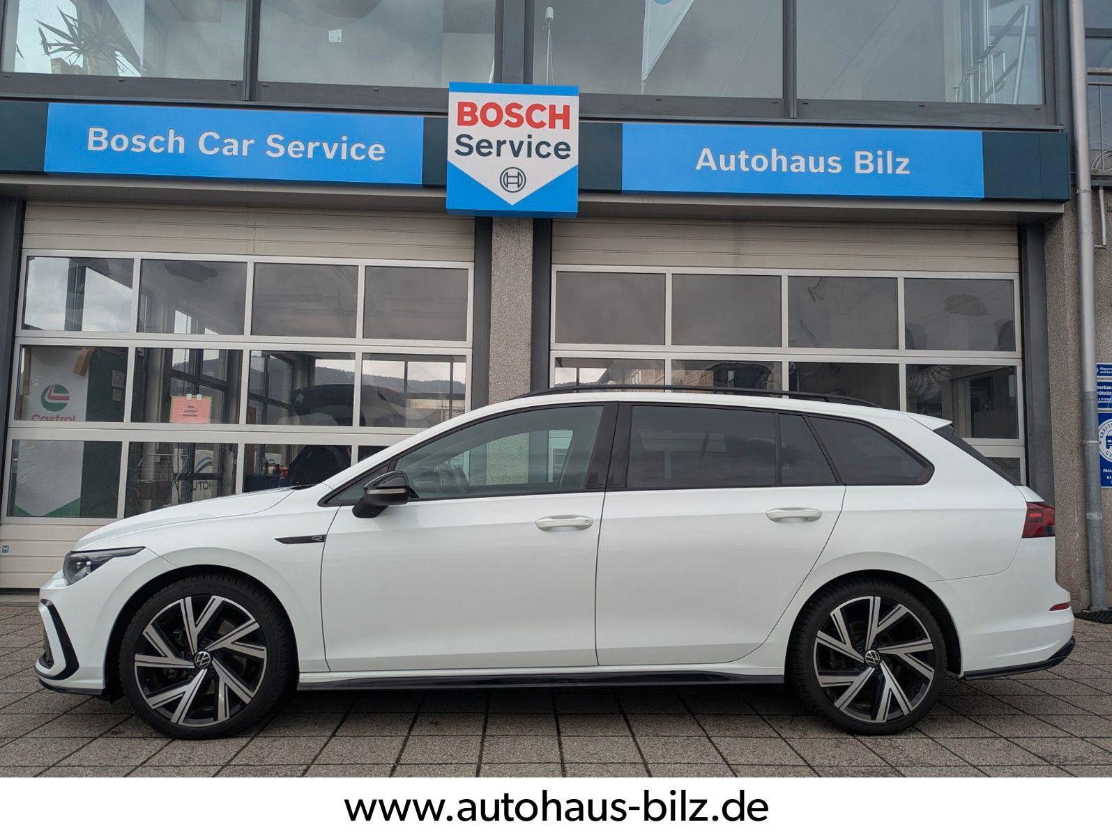 Volkswagen Golf VIII Variant R-Line*DSG*Black*LED*AHK*H&K