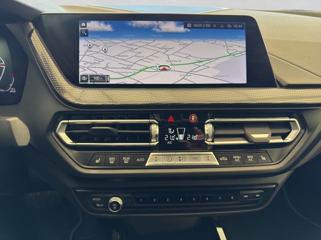Fahrzeugabbildung BMW 218i Gran Coupé i Luxury Line+Leder+HiFi+AHK