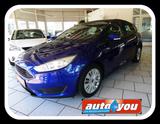 Ford Focus Lim. Trend*scheckheftgepflegt* - Ford Focus: Blau, Metallic