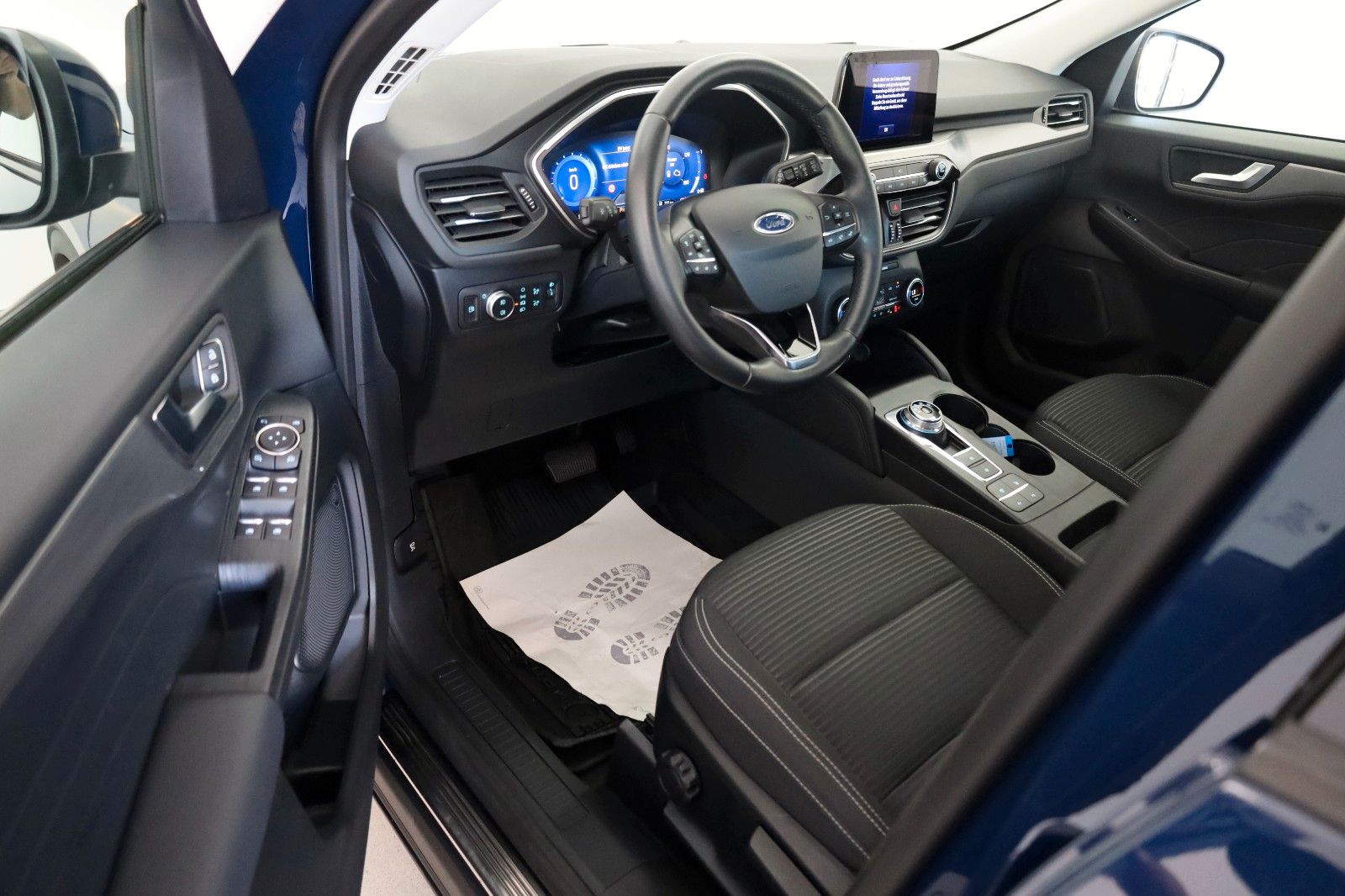 Fahrzeugabbildung Ford Kuga Plug-In Hybrid Titanium,Navi,LED,ACC,Kamera