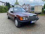Mercedes-Benz 190D Oldtimer TOP - Mercedes-Benz 190 aus 1986 mit Diesel-Antrieb