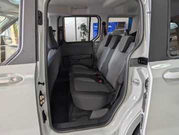 Ford Tourneo Courier Titanium AHK