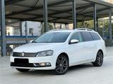 Volkswagen VW Passat Kombi / Automatik / DSG / CNG Benzin - Volkswagen Passat mit CNG-Antrieb