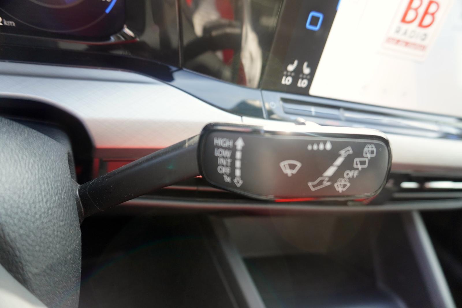 Volkswagen Golf VIII 1.5 TSI Life VC LED Navi App-Connect, миниатюра 23