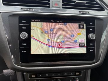 Volkswagen Tiguan Allspace - 12
