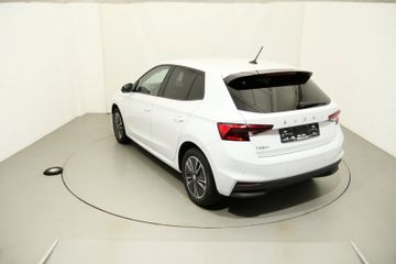 Skoda Fabia Tour 1,0 TSI NAVI AHZV SHZ Kamera
