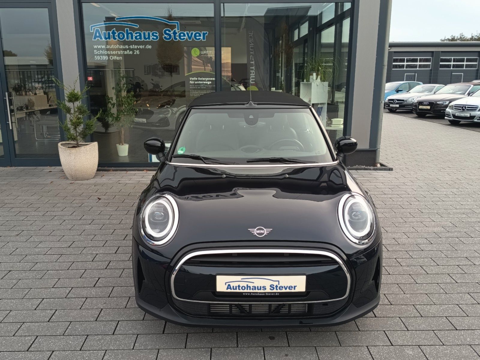 Fahrzeugabbildung MINI COOPER Cabrio Cooper Classic Trim