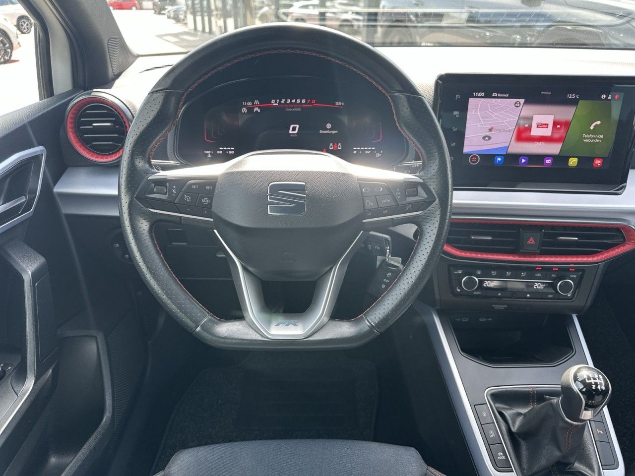 Fahrzeugabbildung SEAT Arona FR 1.0 TSI 110 PS 6-Gang-Kamera*1Hnd* - mit KI generiert/bearbeitet