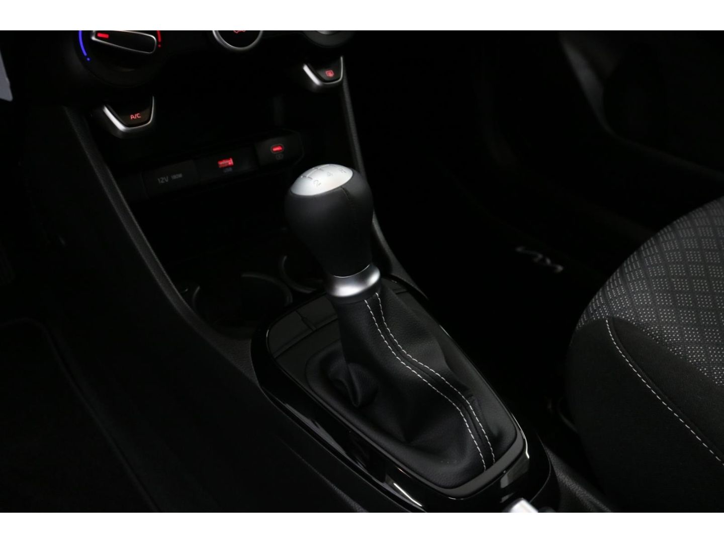 Fahrzeugabbildung Kia Picanto Core Klima Navi Kamera PDC Tempomat