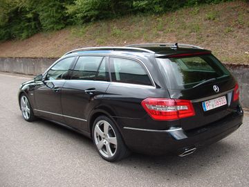 Mercedes E 220 - 7