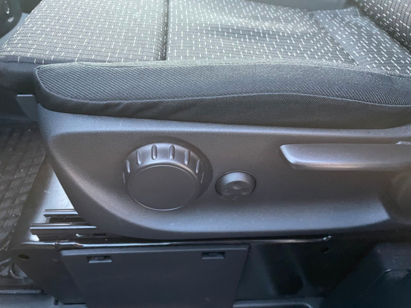 Fahrzeugabbildung Mercedes-Benz Vito 116 CDI Tourer 9G 2xKlima Kamera Navi