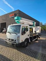 Nissan 35.13 - Nissan Abschleppwagen
