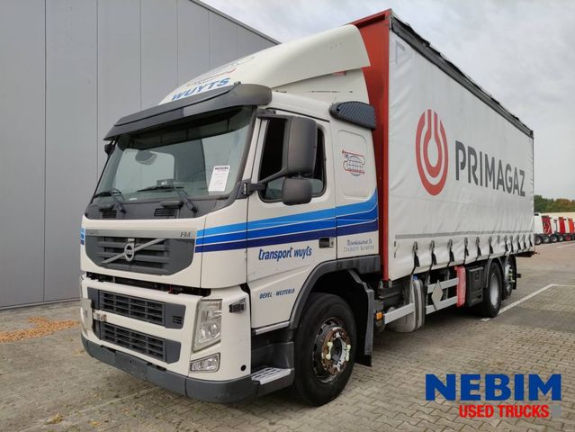 Volvo FM330 6x2