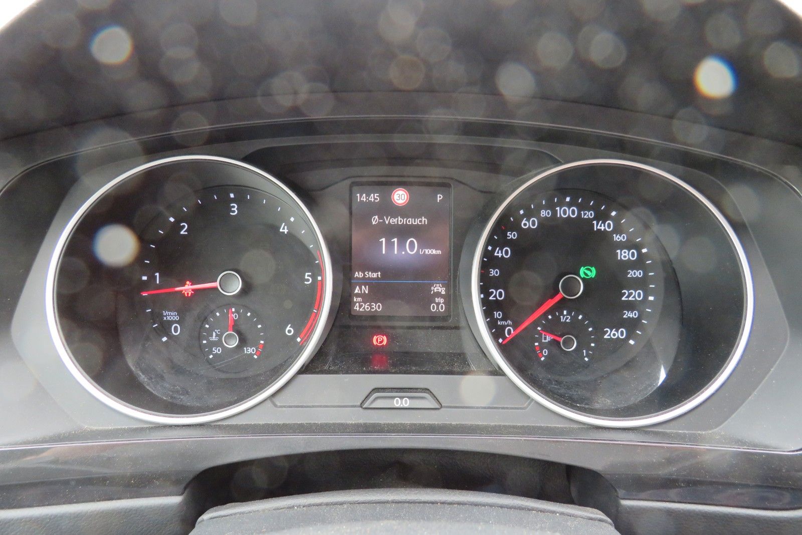 Fahrzeugabbildung Volkswagen Tiguan Life DSG AHK KAMERA ACC PDC SITZH. NAVI 1