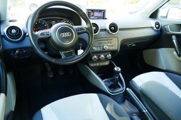 Fahrzeugabbildung Audi A1 Sportback ambition#Xenon#Navi'47Tkm
