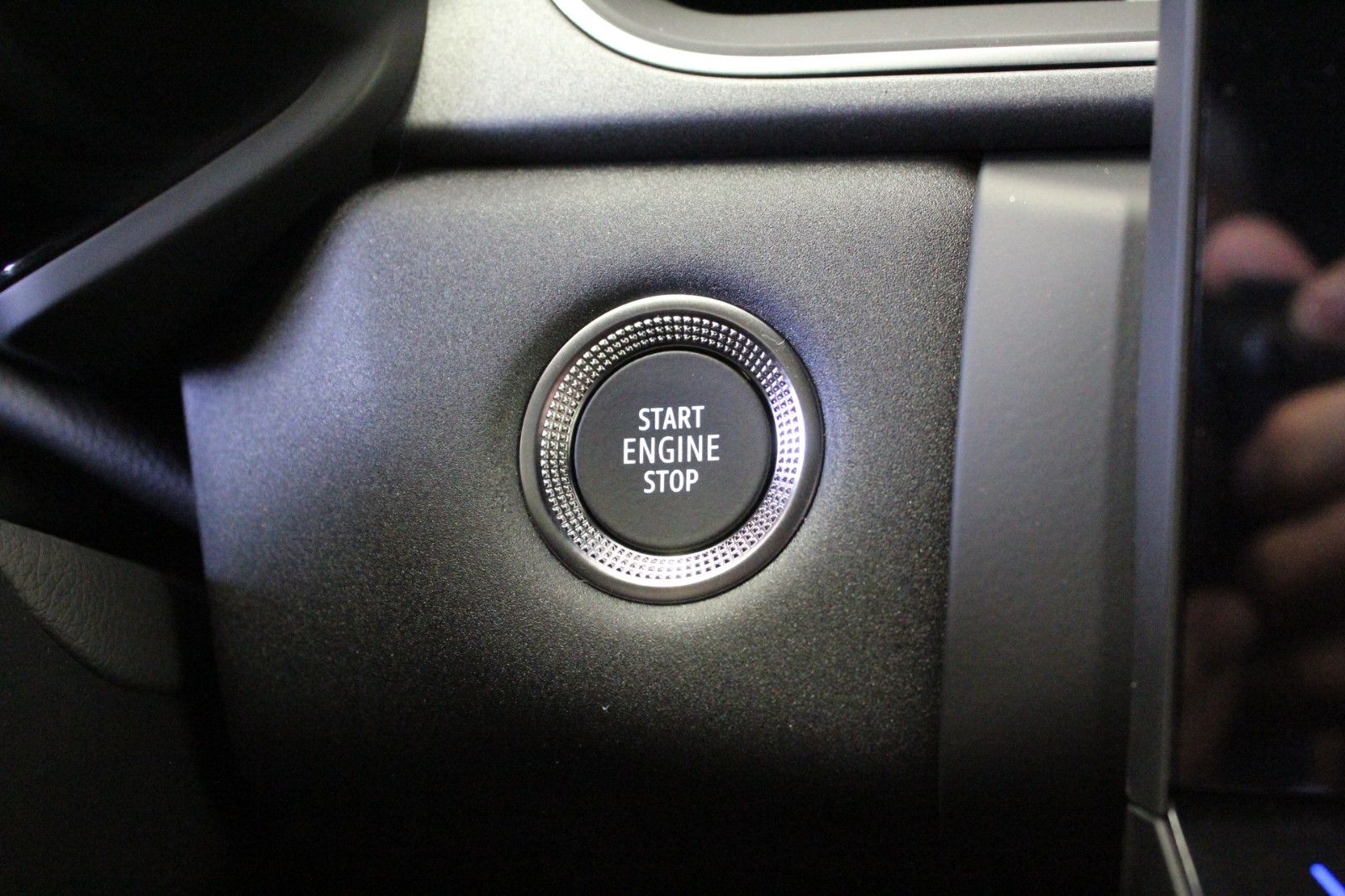 Fahrzeugabbildung Renault Captur Full Hybrid E-Tech 160 Techno *Winterp.*