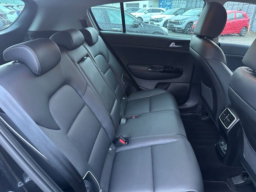 Fahrzeugabbildung Kia Sportage 1.6 T-GDI DCT 2WD Black Edition