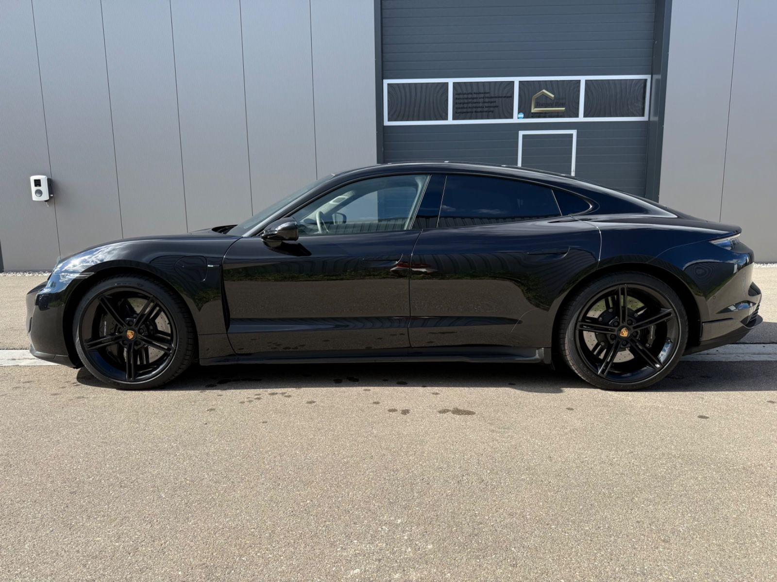 Porsche Taycan Turbo S+Nachtischt+PCCB+Pano+PDCC+BFD++ imagem 3