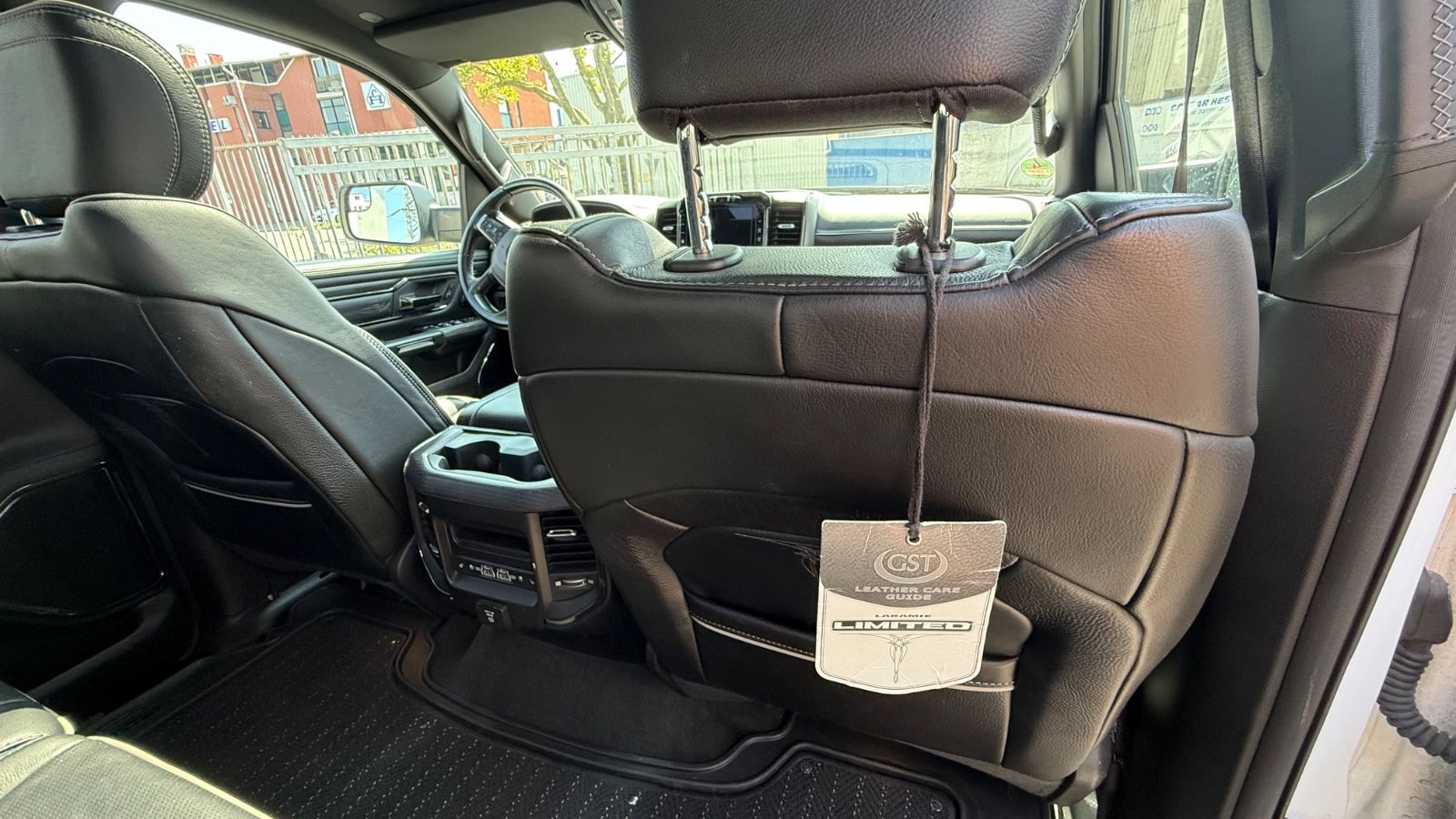 Fahrzeugabbildung Dodge RAM Limited Night Edition RAM BOX