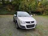 Suzuki SX4 Allrad mit Sommer und Winterreifen - gebrauchte Suzuki SX4 aus dem Jahr 2012