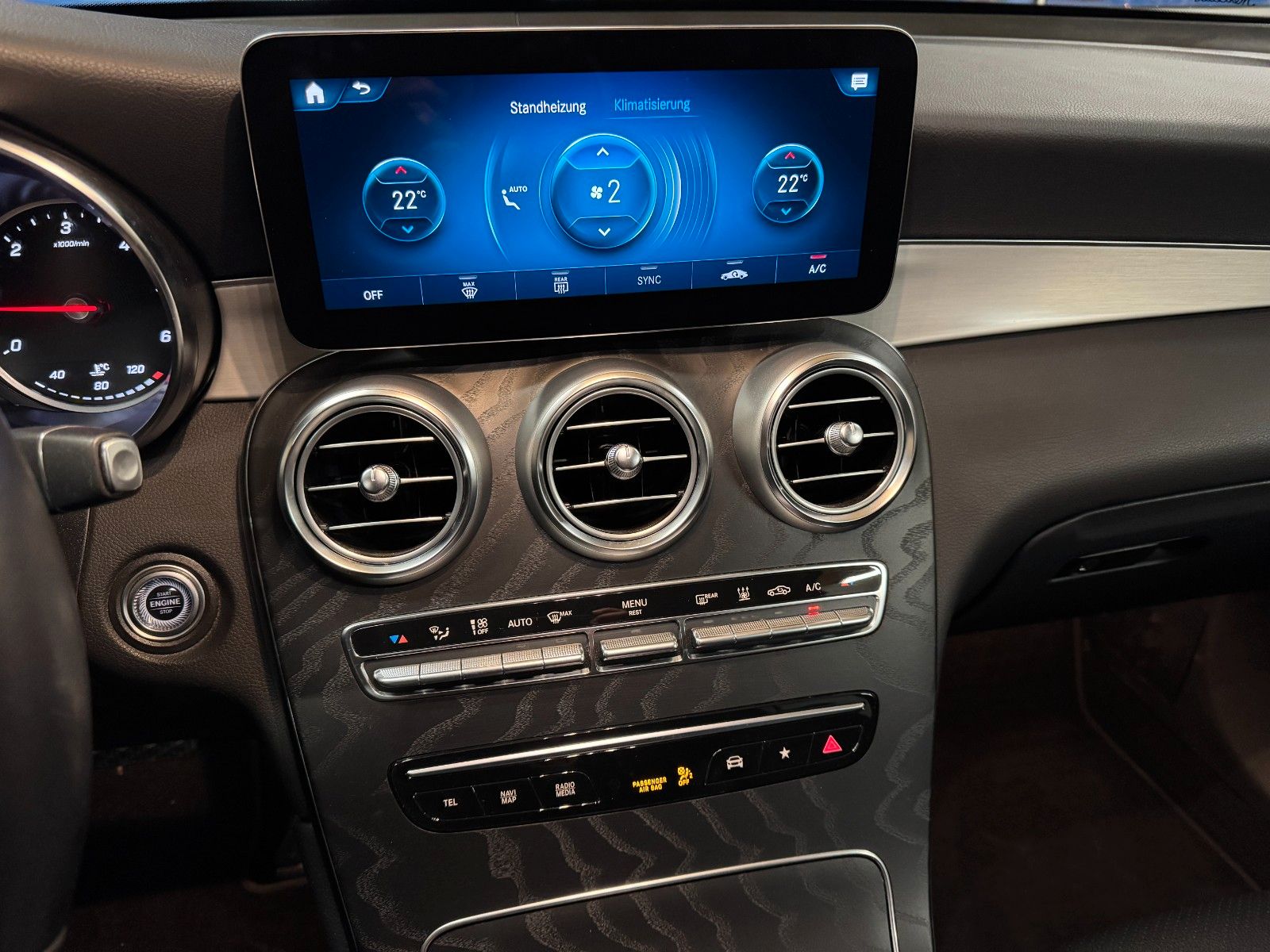 Mercedes-Benz GLC 220 d 4M,LED,AHK,Standhzg,Distro,360°,Spur foto 21