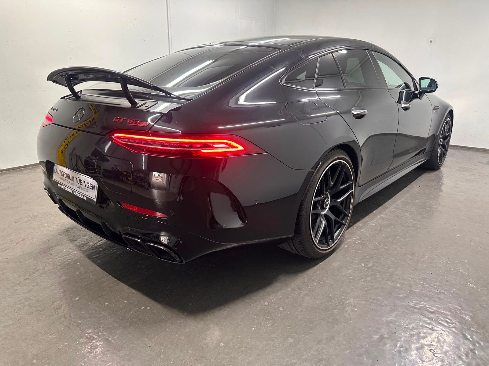 Fahrzeugabbildung Mercedes-Benz GT 63 S E Performance *SHD*KEYGO*NIGHT*SITZKLIMA