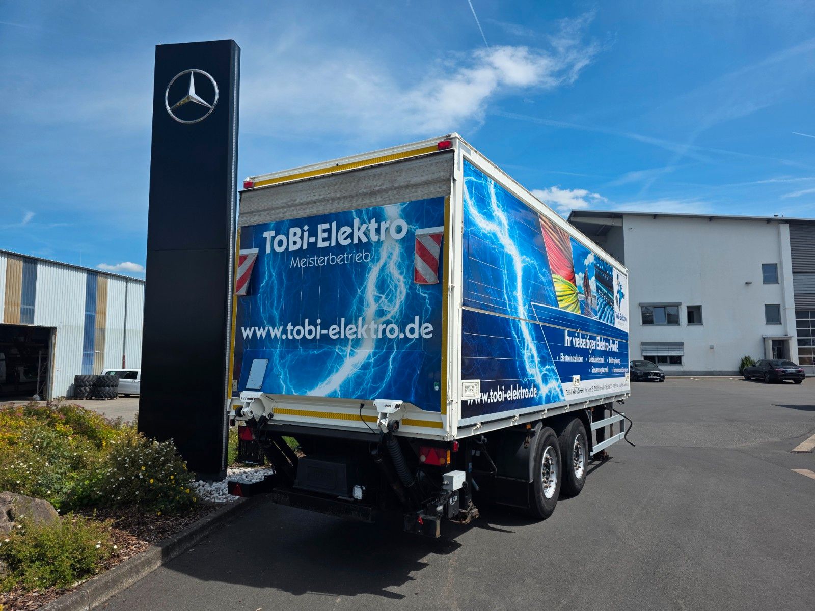 Fahrzeugabbildung Andere Böse BTA 7.3 Schwenkwand LBW Bär 2.000kg