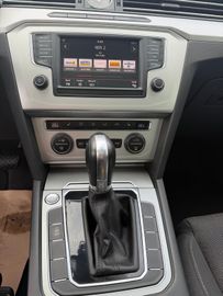 Volkswagen Passat Variant - 10