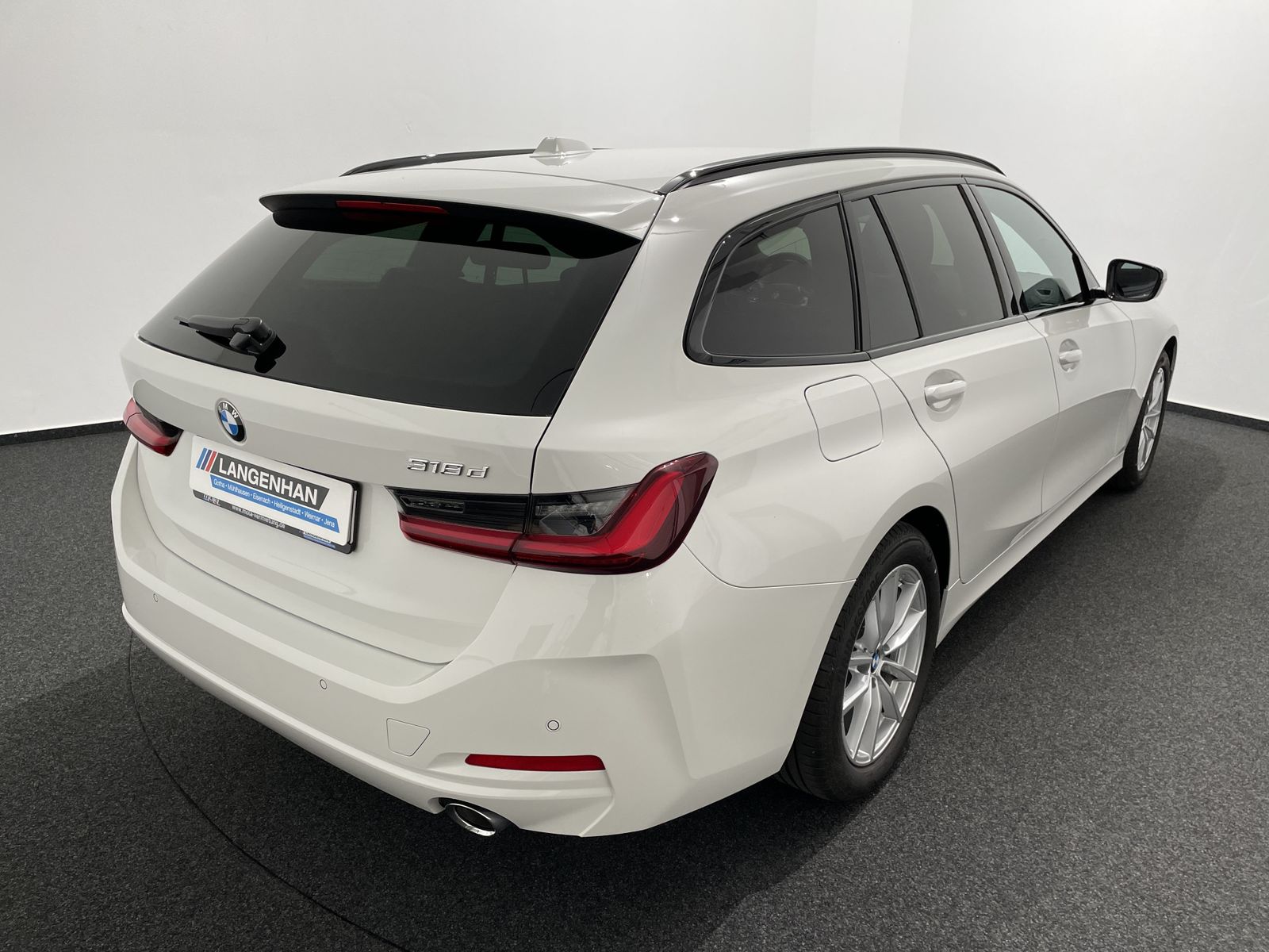 BMW 318d LED//SHZ/NAVI/STANDHEIZUNG/LENKRADHEIZUNG foto 5