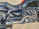 Triumph Rocket3 Roadster - TRIUMPH CHOPPER