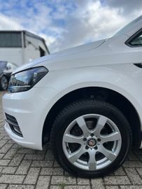 Volkswagen Caddy - 11
