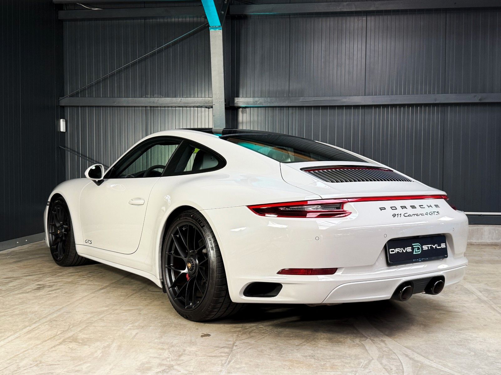 Fahrzeugabbildung Porsche 991 4 GTS + Lift + Vierradlenk + Appr. + Scheckh
