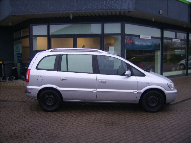 Opel Zafira A Njoy mit Style-Paket