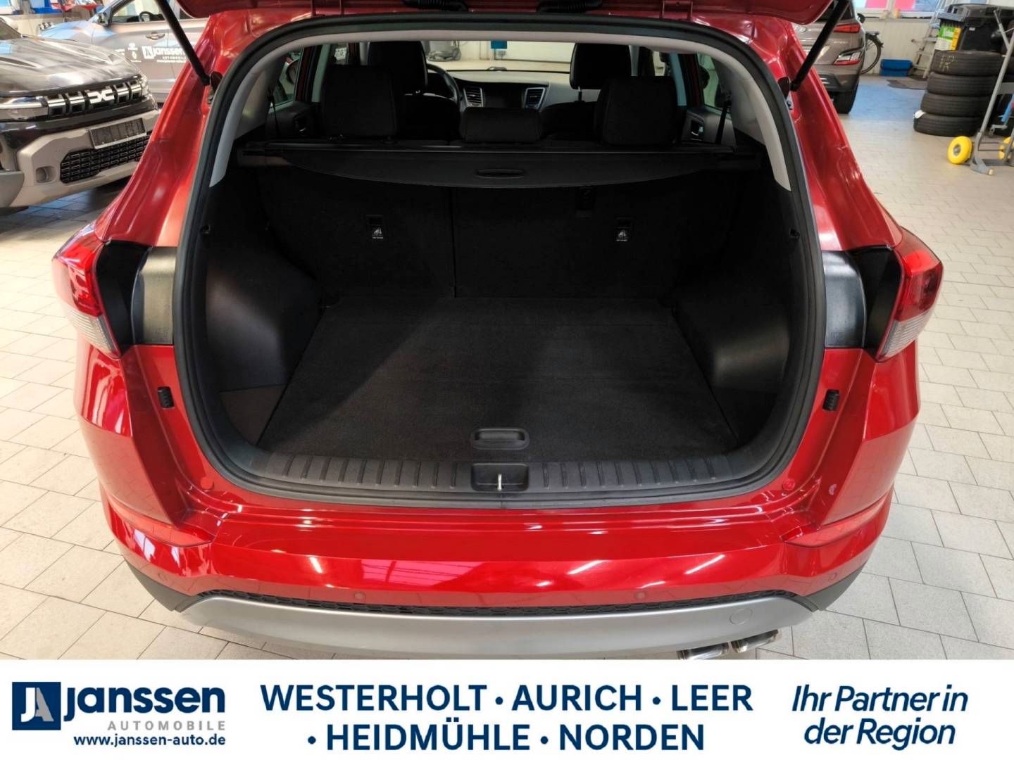 Fahrzeugabbildung Hyundai TUCSON Classic ADVANTAGE, 19' Alu