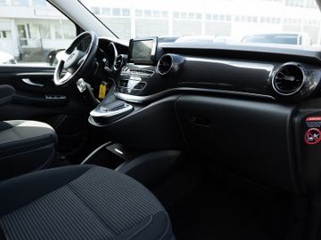 Mercedes V 250 - 3