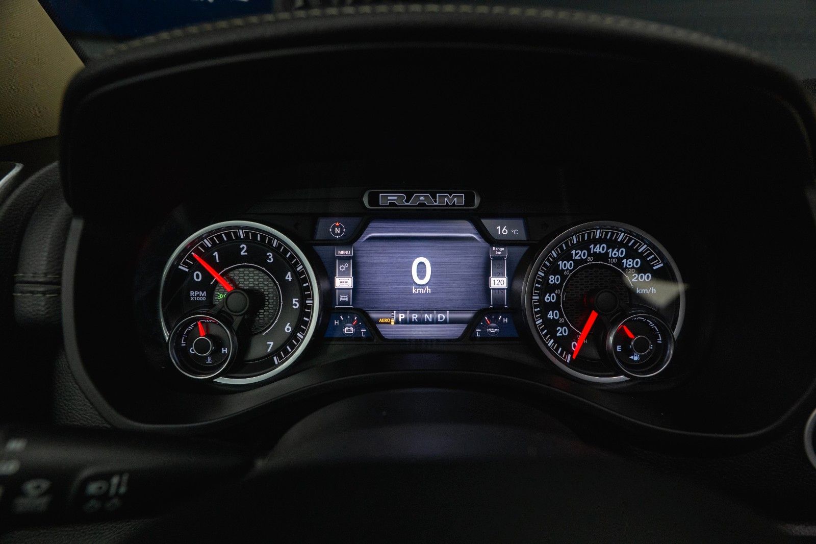 Fahrzeugabbildung Dodge RAM 5.7 V8 HEMI 4x4 LARAMIE LPG *Unfallfrei*Pano