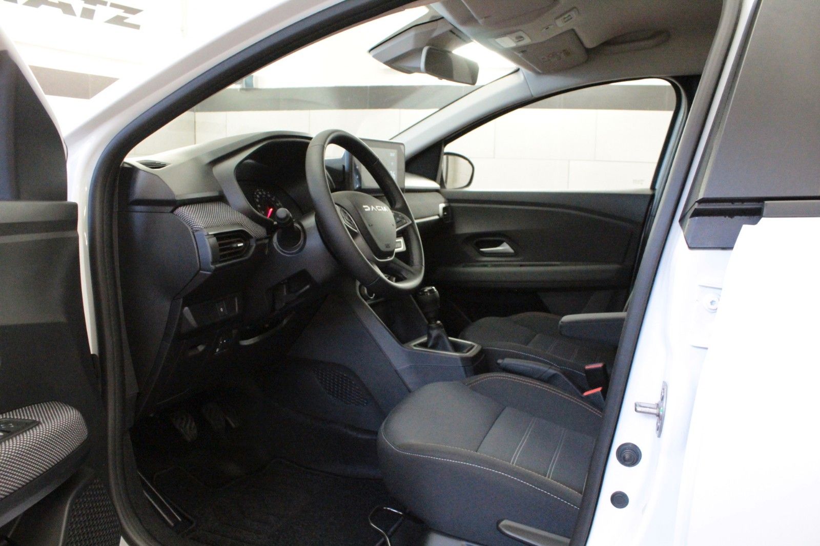 Fahrzeugabbildung Dacia Sandero TCe 90 Stepway  Expression*Winterpaket.*