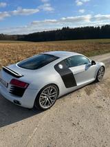 Audi R8 4.2 FSI quattro Schaltgetriebe Schalensitze - Audi R8 mit Benzin-Antrieb