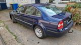 Volkswagen Passat 2.0 Basis - Top Zustand | TÜV  - VW Passat Gebrauchtwagen in Solingen