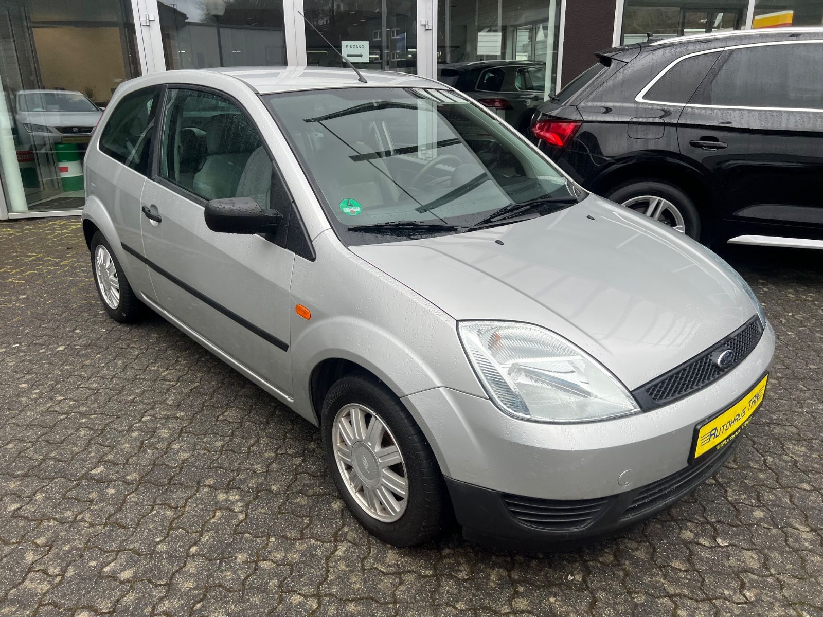 Fahrzeugabbildung Ford Fiesta 1.HAND * 72.000KM *TÜV NEU*