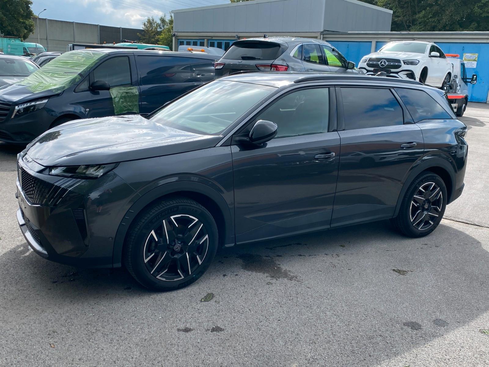 Peugeot 5008 Hybrid Allure Facelift Mod. 2025